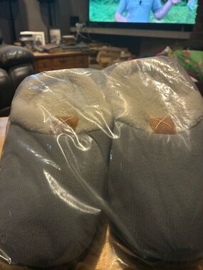 Cozy Gray Faux-Shearling Slippers